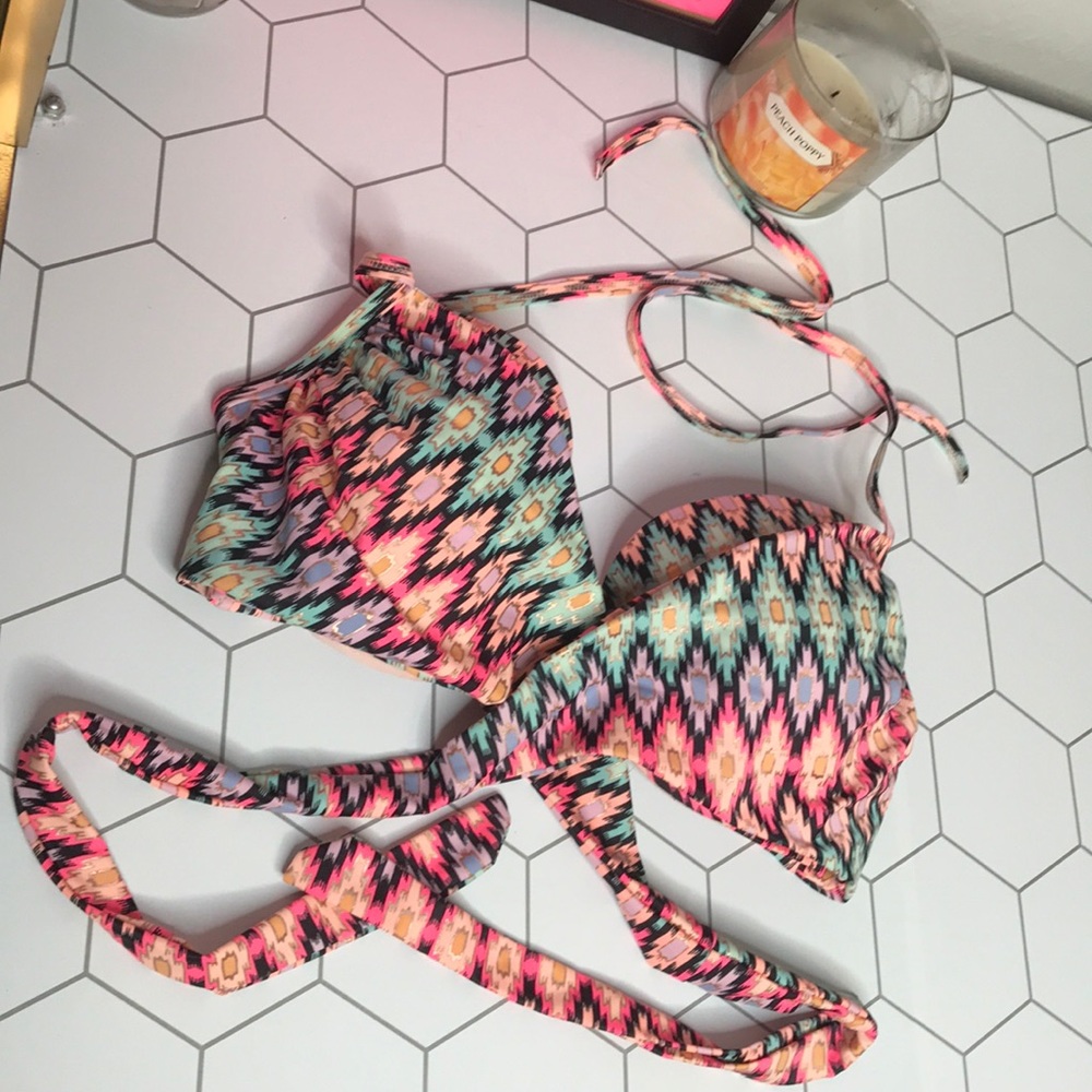 Victoria Secret Crisscross Bikini Top